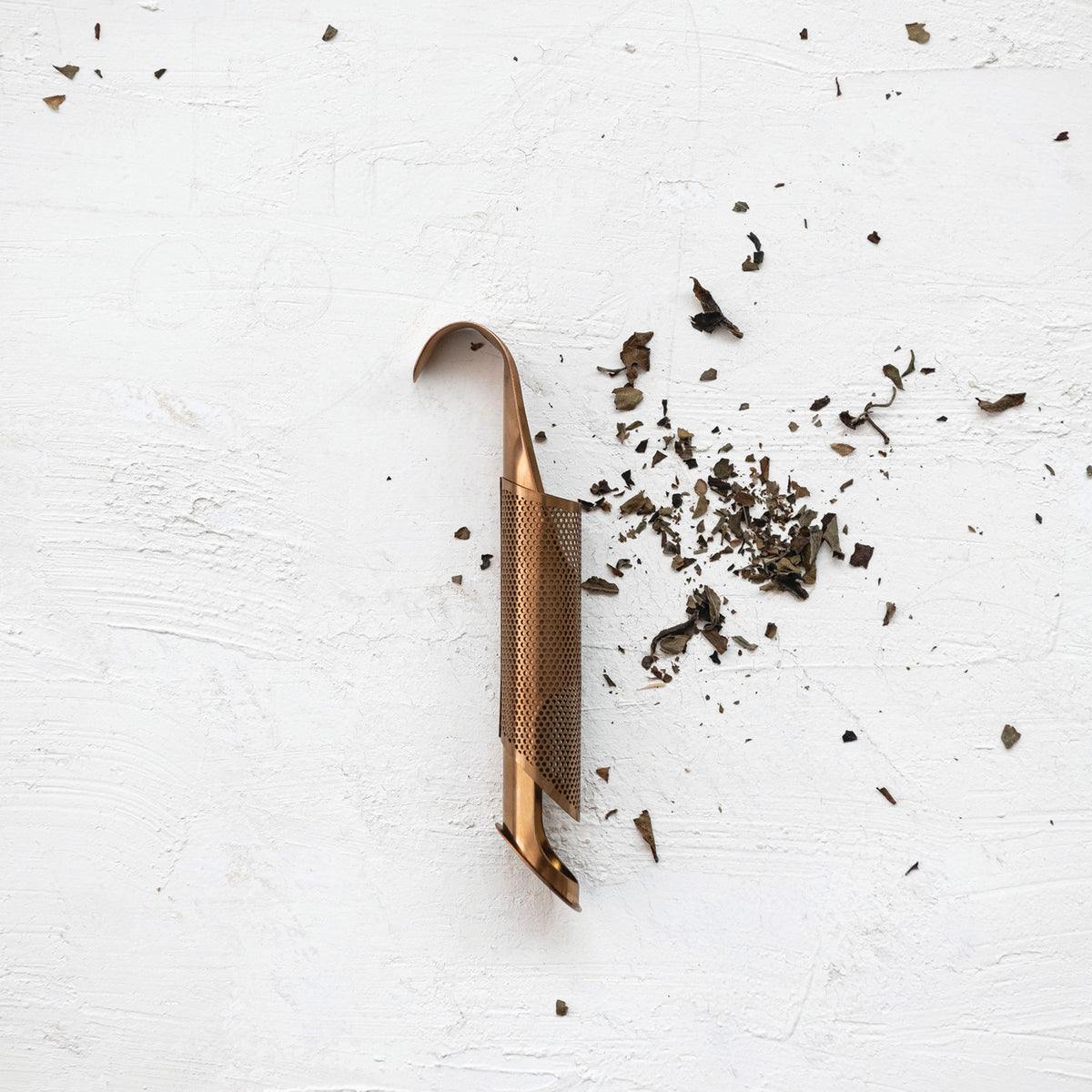 Stainless Steel Loose Tea Infuser with Over Mug Hook, Rose Gold Finish